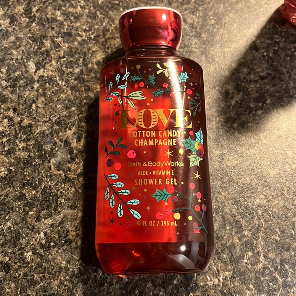 1 Bath & Body Works Shower Gel